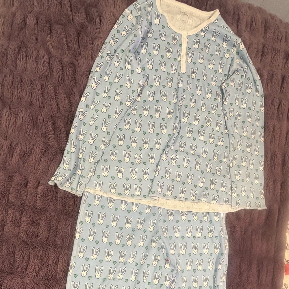 Roller Rabbit blue bunny pjs size large
